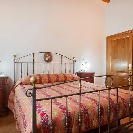 Tuscany With Panoramic Pool Casa vacanze *